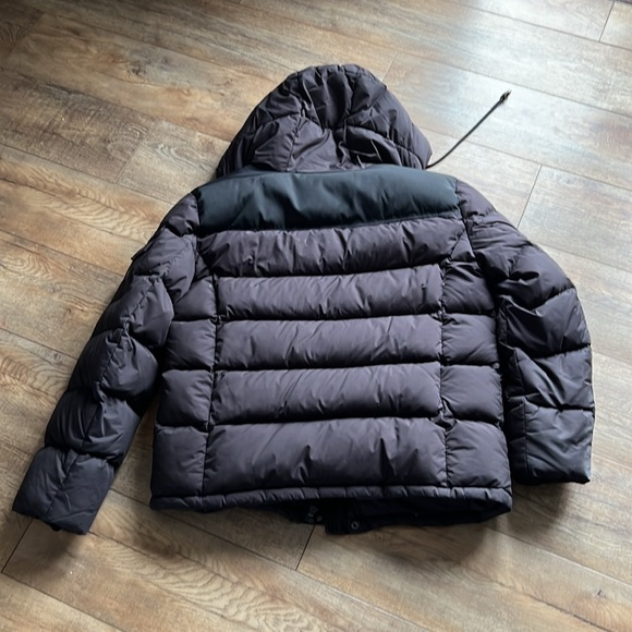 Gently used Guess extra large bubble coat - Picture 4 of 4